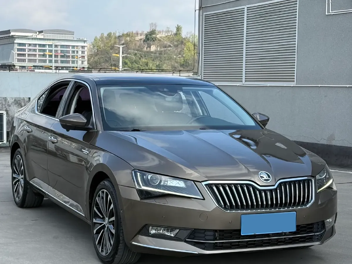 2019 Honda CR-V 2.0L 146HP L4 E-CVT Hybrid,autocango,china used car exporter,china ev exporter,chinese used car exporter,chinese used ev exporter