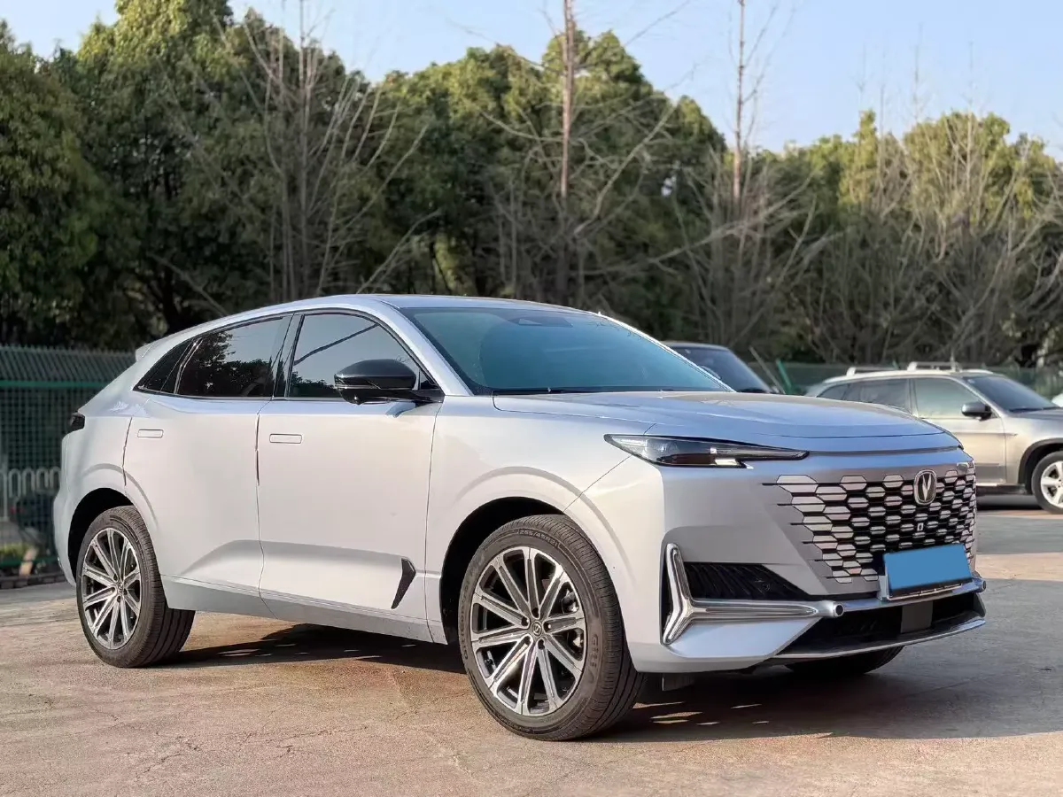 2021 ChangAn UNI-K 2.0T 233HP L4 8AT,autocango,china used car exporter,china ev exporter,chinese used car exporter,chinese used ev exporter