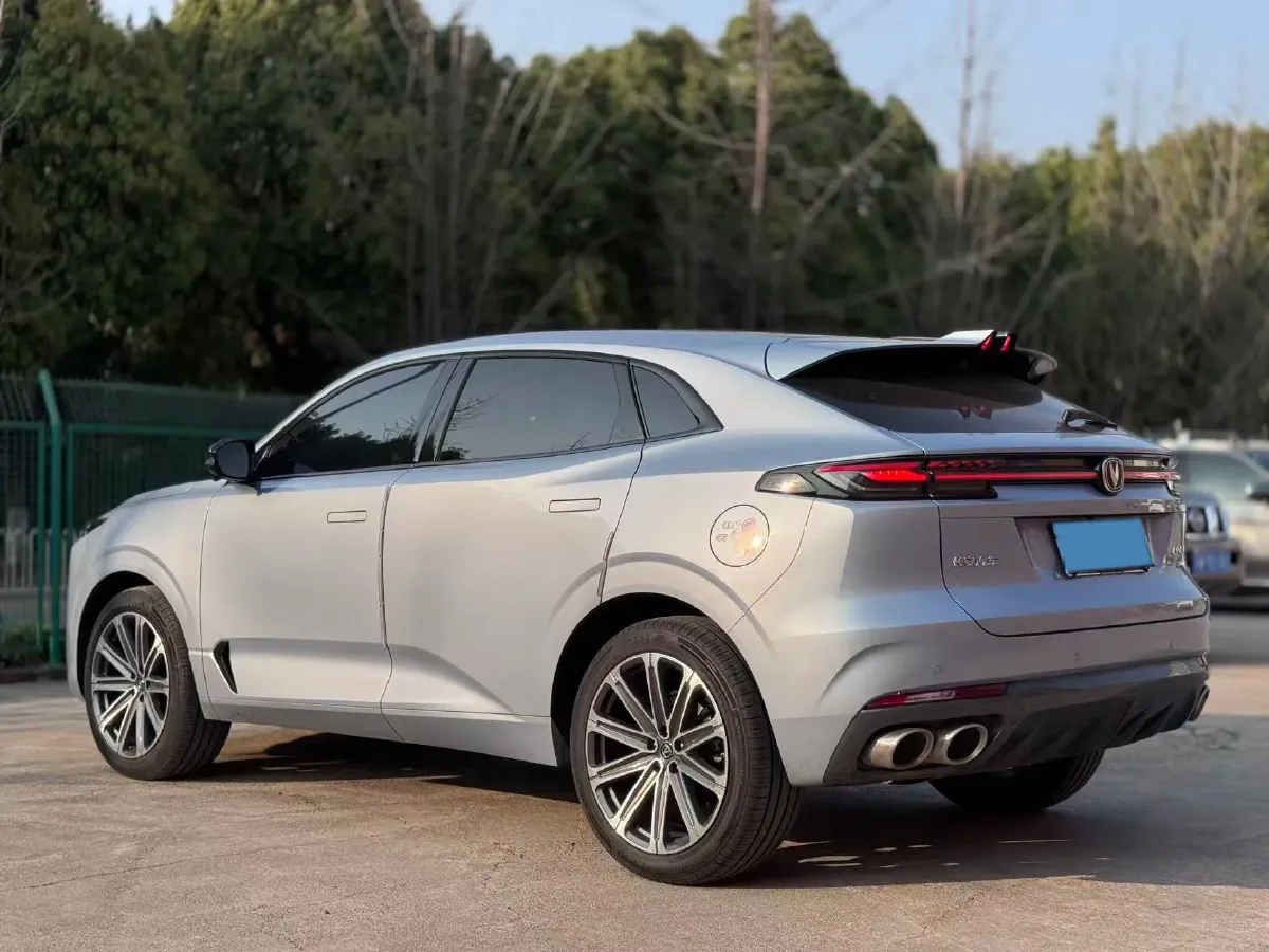 2021 ChangAn UNI-K 2.0T 233HP L4 8AT,autocango,china used car exporter,china ev exporter,chinese used car exporter,chinese used ev exporter