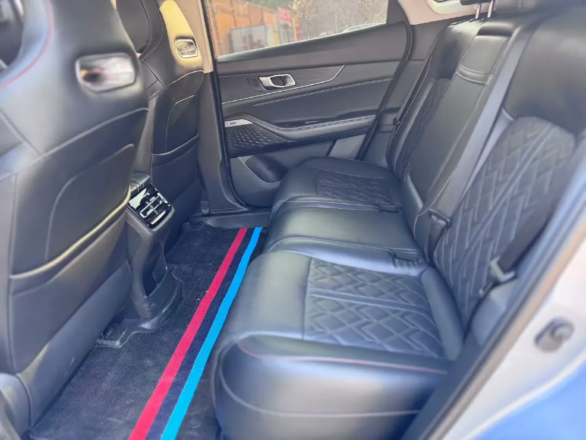 2021 ChangAn UNI-K 2.0T 233HP L4 8AT,autocango,china used car exporter,china ev exporter,chinese used car exporter,chinese used ev exporter