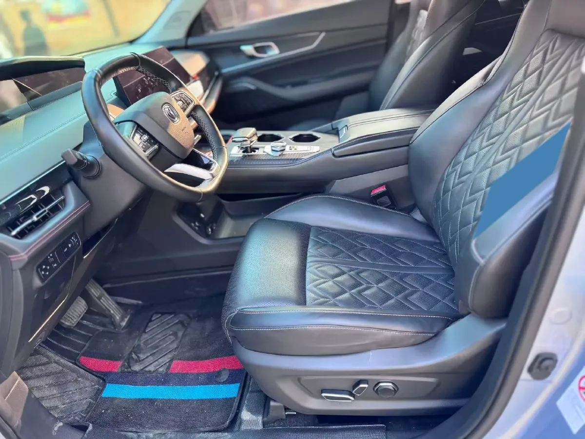 2021 ChangAn UNI-K 2.0T 233HP L4 8AT,autocango,china used car exporter,china ev exporter,chinese used car exporter,chinese used ev exporter