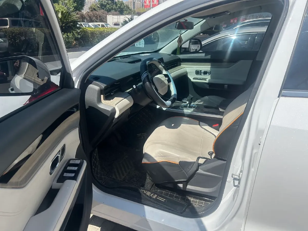 2023 Jetour DASHING 1.5T 156HP L4 6DCT,autocango,china used car exporter,china ev exporter,chinese used car exporter,chinese used ev exporter