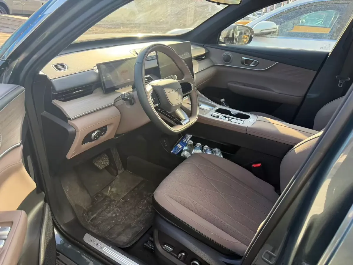 2025 Fulwin FulwinT8 1.5T 156HP L4 1DHT PHEV 18.67KWH,autocango,china used car exporter,china ev exporter,chinese used car exporter,chinese used ev exporter