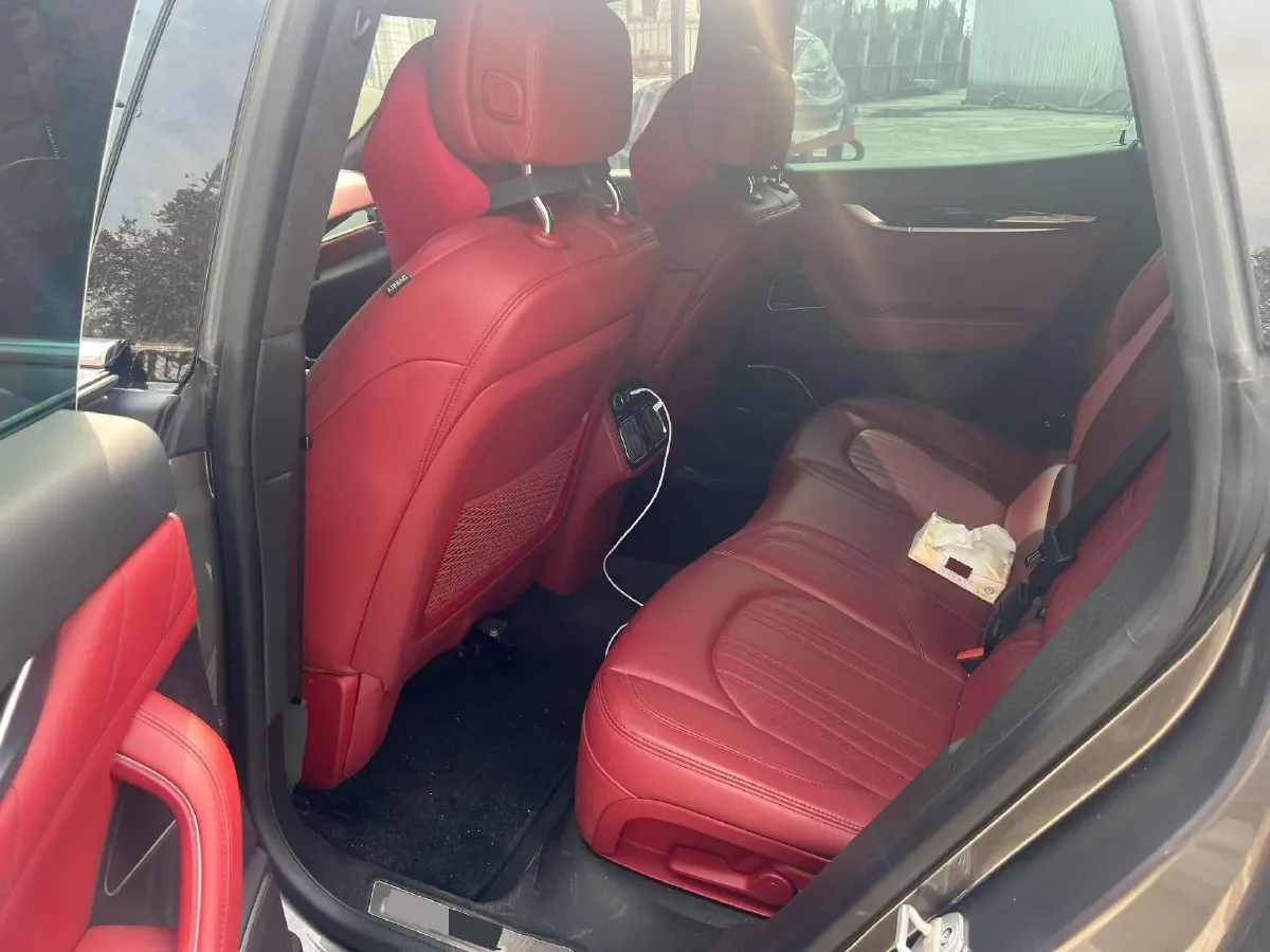 2019 Maserati Levante 3.0T 350HP V6 8AT,autocango,china used car exporter,china ev exporter,chinese used car exporter,chinese used ev exporter