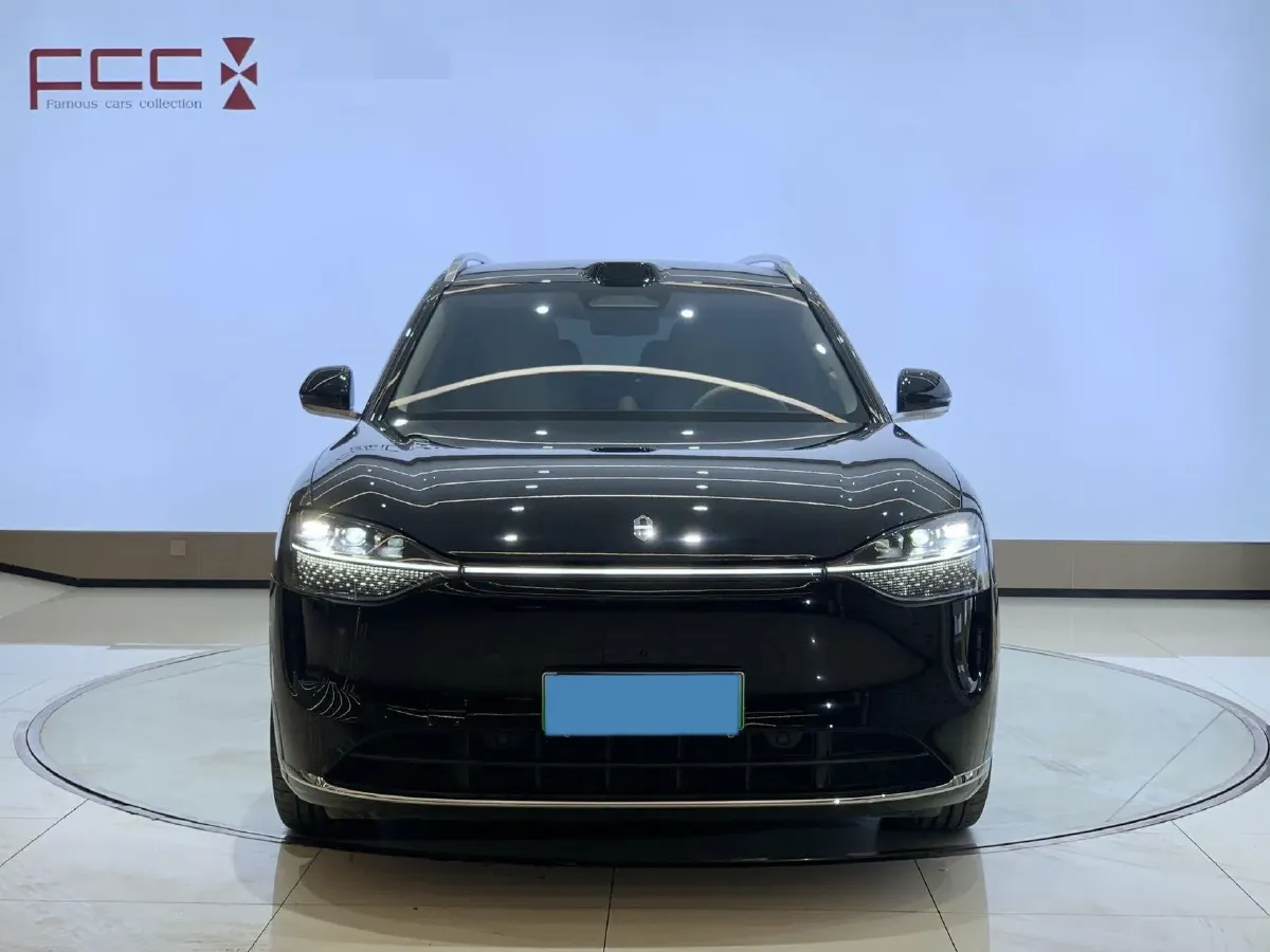 2025 AITO AITO M9 REEV 160HP REEV 52KWH,autocango,china used car exporter,china ev exporter,chinese used car exporter,chinese used ev exporter