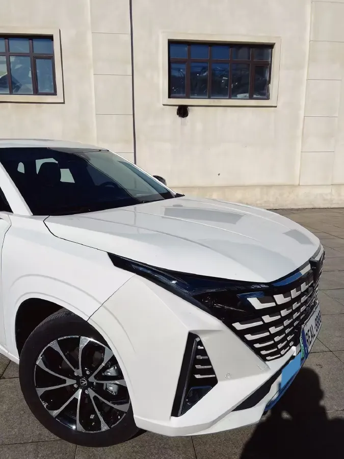 2024 ChangAn UNI-Z 1.5L 98HP L4 E-CVT PHEV 18.4KWH,autocango,china used car exporter,china ev exporter,chinese used car exporter,chinese used ev exporter