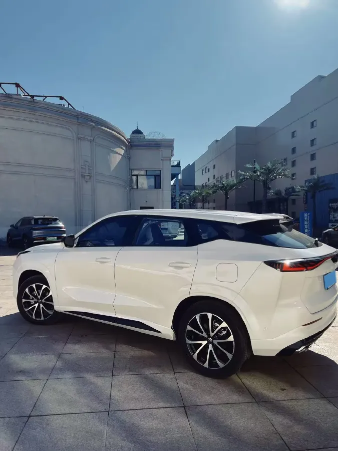 2024 ChangAn UNI-Z 1.5L 98HP L4 E-CVT PHEV 18.4KWH,autocango,china used car exporter,china ev exporter,chinese used car exporter,chinese used ev exporter