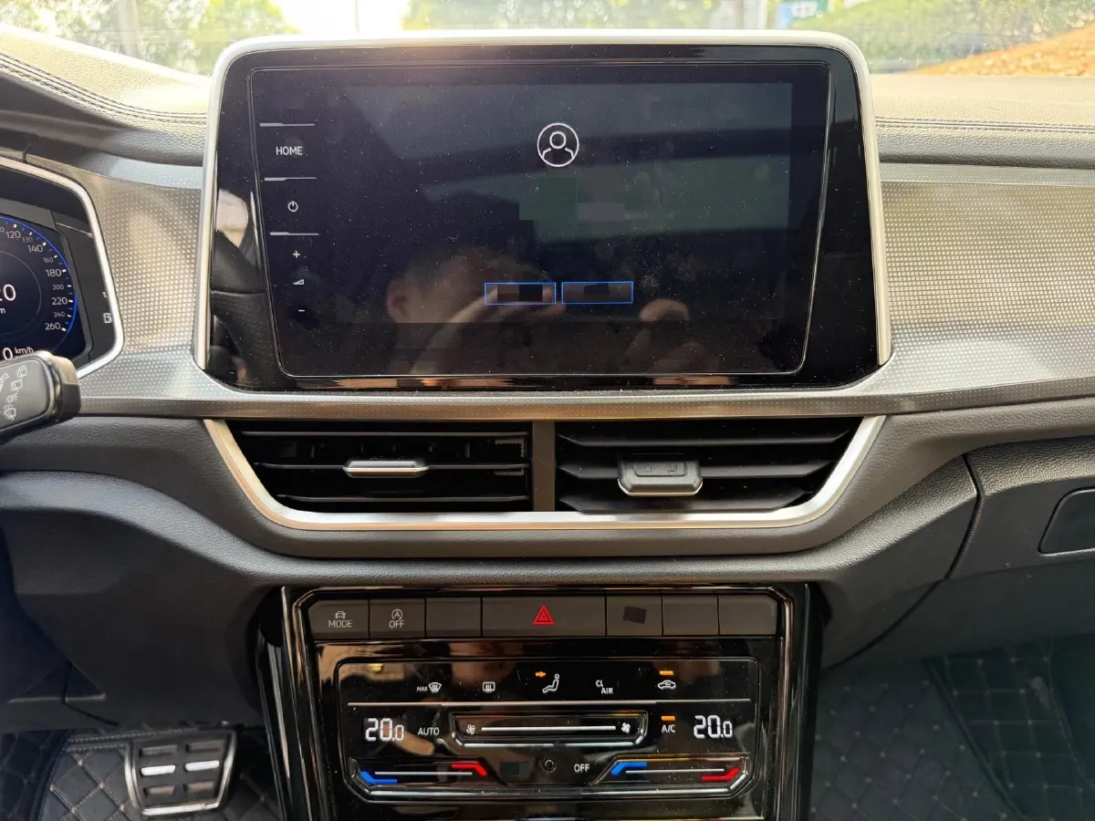 2024 Volkswagen T-Roc 1.5T 160HP L4 7DCT,autocango,china used car exporter,china ev exporter,chinese used car exporter,chinese used ev exporter