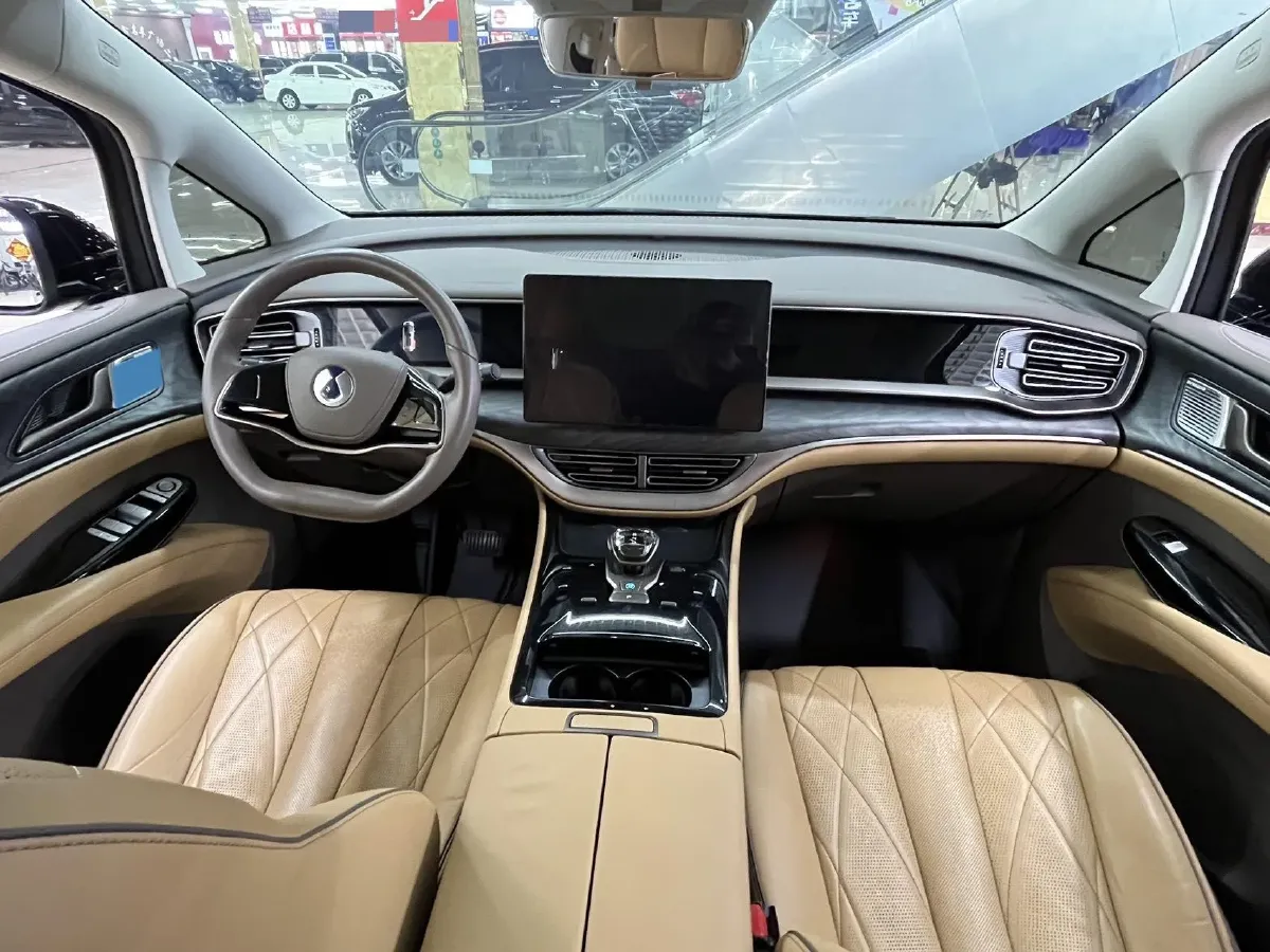2022 HongQi HS7 3.0T 337HP V6 8AT,autocango,china used car exporter,china ev exporter,chinese used car exporter,chinese used ev exporter