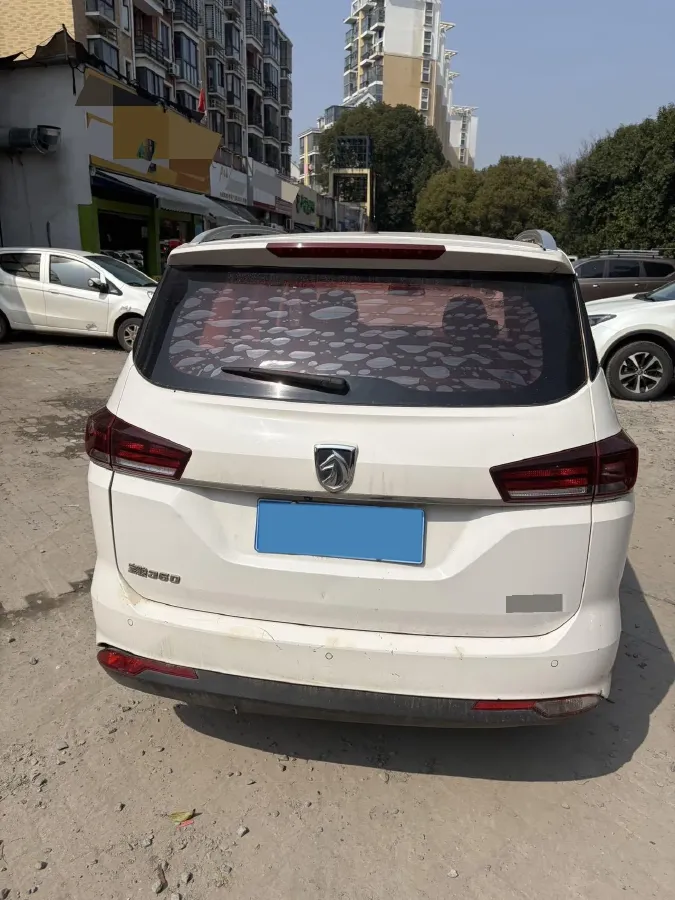 2018 BaoJun 530 1.5T 150HP L4 6MT,autocango,china used car exporter,china ev exporter,chinese used car exporter,chinese used ev exporter
