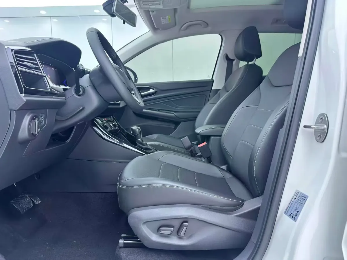 2022 Jetta VS7 1.4T 150HP L4 6AT,autocango,china used car exporter,china ev exporter,chinese used car exporter,chinese used ev exporter