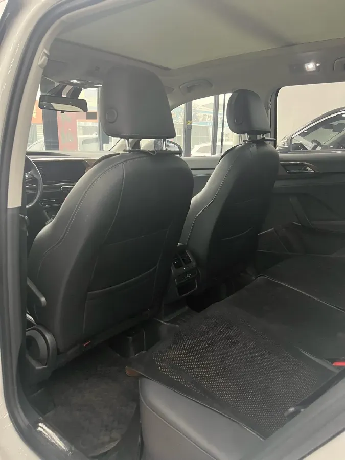 2022 Volkswagen Tharu 1.4T 150HP L4 7DCT,autocango,china used car exporter,china ev exporter,chinese used car exporter,chinese used ev exporter