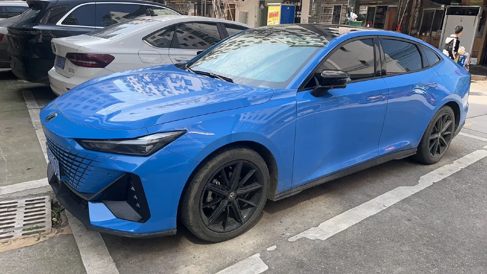 2022 ChangAn UNI-V 1.5T 188HP L4 7DCT,autocango,china used car exporter,china ev exporter,chinese used car exporter,chinese used ev exporter