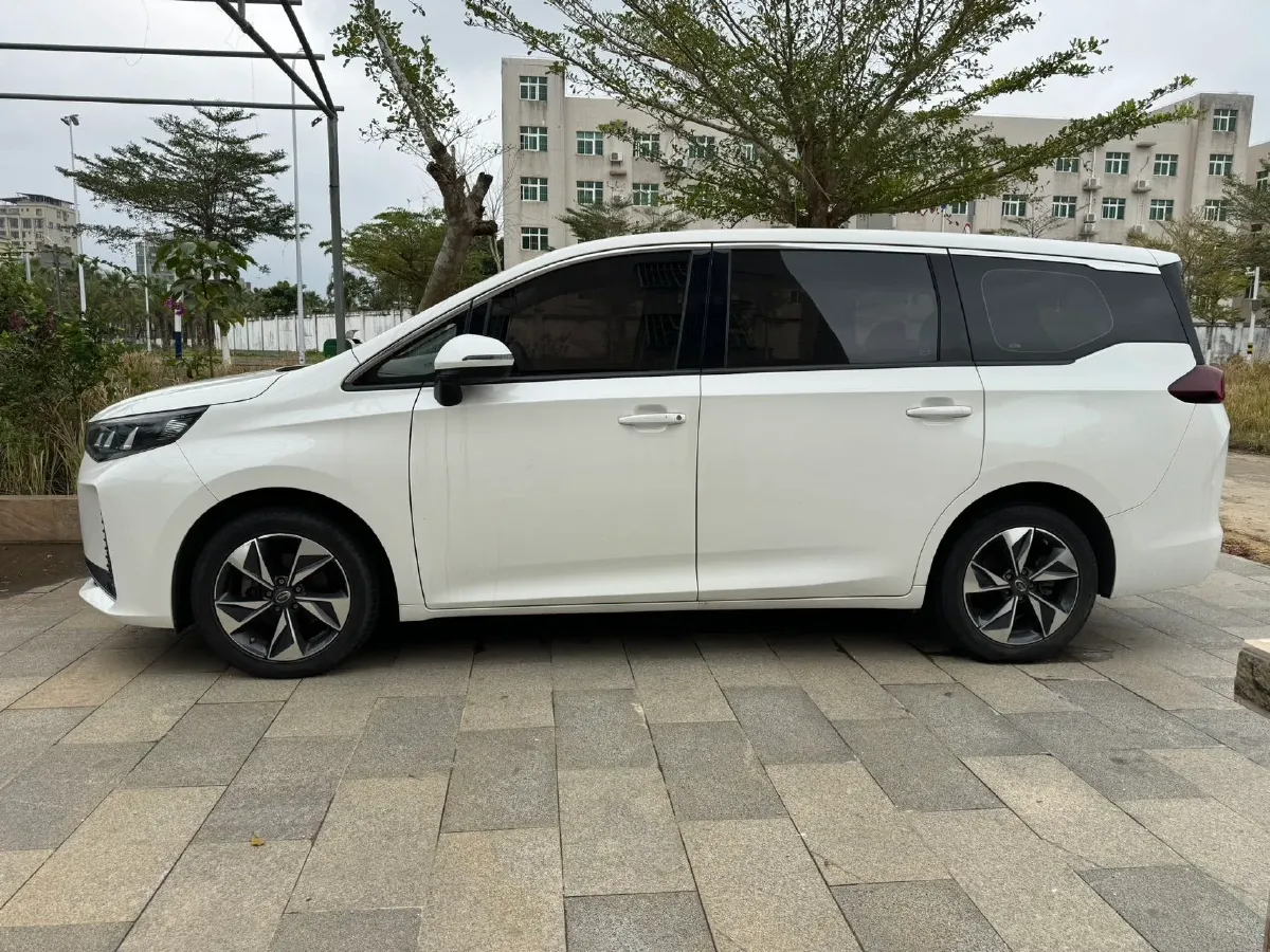 2021 GAC Trumpchi M6 1.5T 169HP L4 7DCT,autocango,china used car exporter,china ev exporter,chinese used car exporter,chinese used ev exporter