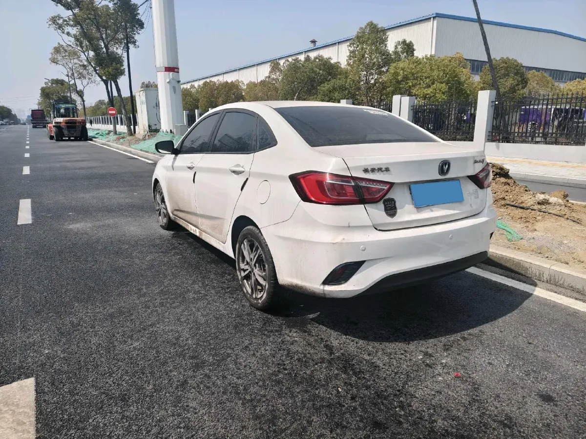 2021 ChangAn Eado DT 1.6L 125HP L4 4AT,autocango,china used car exporter,china ev exporter,chinese used car exporter,chinese used ev exporter