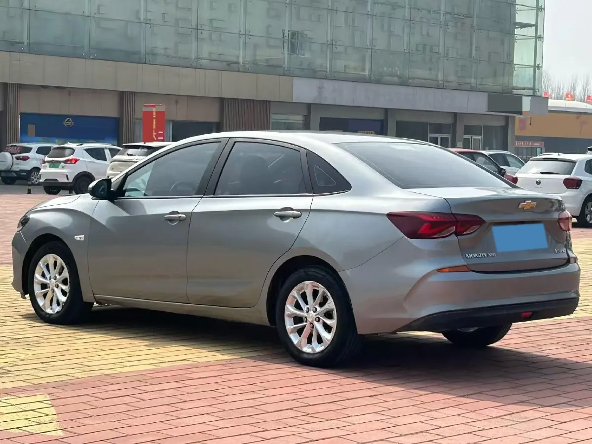 2024 Chevrolet Monza 1.5L 113HP L4 6DCT,autocango,china used car exporter,china ev exporter,chinese used car exporter,chinese used ev exporter