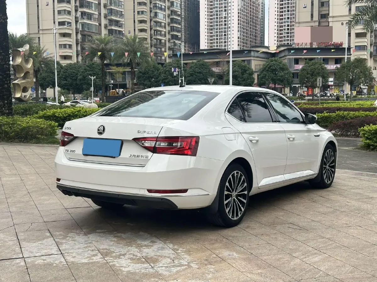 2016 Skoda Superb 1.4T 150HP L4 7DCT,autocango,china used car exporter,china ev exporter,chinese used car exporter,chinese used ev exporter