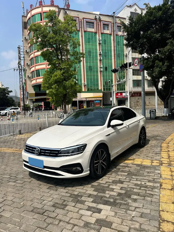 2021 Volkswagen Lamando 1.4T 150HP L4 7DCT,autocango,china used car exporter,china ev exporter,chinese used car exporter,chinese used ev exporter