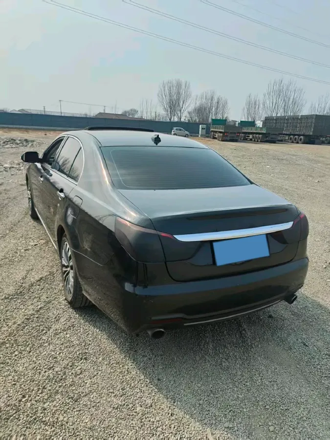 2019 HongQi H7 1.8T 188HP L4 6AT,autocango,china used car exporter,china ev exporter,chinese used car exporter,chinese used ev exporter