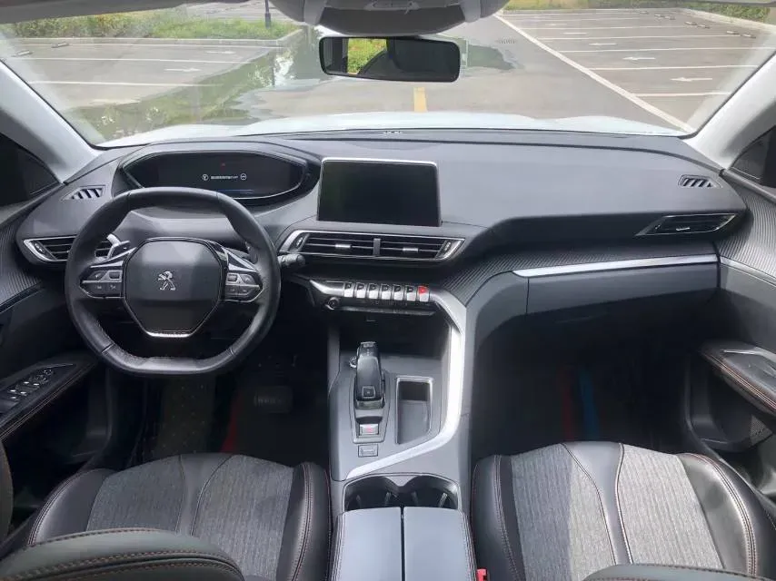 2017 Peugeot 5008 1.8T 204HP L4 6AT,autocango,china used car exporter,china ev exporter,chinese used car exporter,chinese used ev exporter