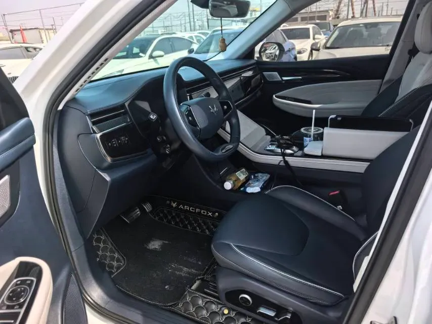 2022 ARCFOX αT BEV 94.5KWH,autocango,china used car exporter,china ev exporter,chinese used car exporter,chinese used ev exporter