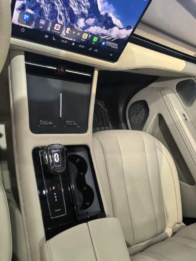 2024 AITO AITO M7 1.5T 152HP L4 REEV 40KWH,autocango,china used car exporter,china ev exporter,chinese used car exporter,chinese used ev exporter