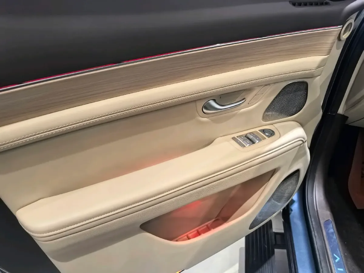 2024 AITO AITO M7 1.5T 152HP L4 REEV 40KWH,autocango,china used car exporter,china ev exporter,chinese used car exporter,chinese used ev exporter