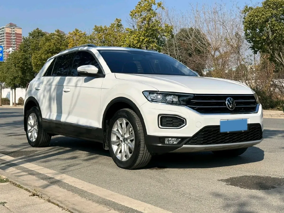 2021 Volkswagen T-Roc 1.4T 150HP L4 7DCT,autocango,china used car exporter,china ev exporter,chinese used car exporter,chinese used ev exporter