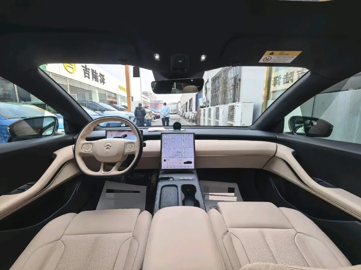 2024 NIO ET5T BEV 75KWH,autocango,china used car exporter,china ev exporter,chinese used car exporter,chinese used ev exporter