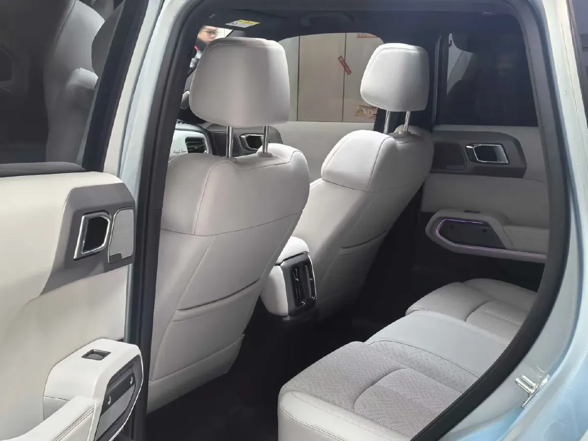 2025 FangChengBao Tai 3 BEV,autocango,china used car exporter,china ev exporter,chinese used car exporter,chinese used ev exporter