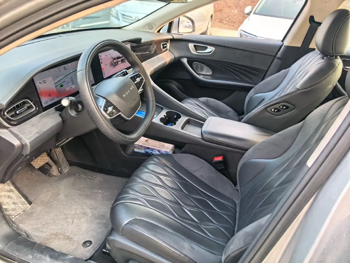 2023 Roewe D7 1.5L 112HP L4 1DHT PHEV 21.4KWH,autocango,china used car exporter,china ev exporter,chinese used car exporter,chinese used ev exporter