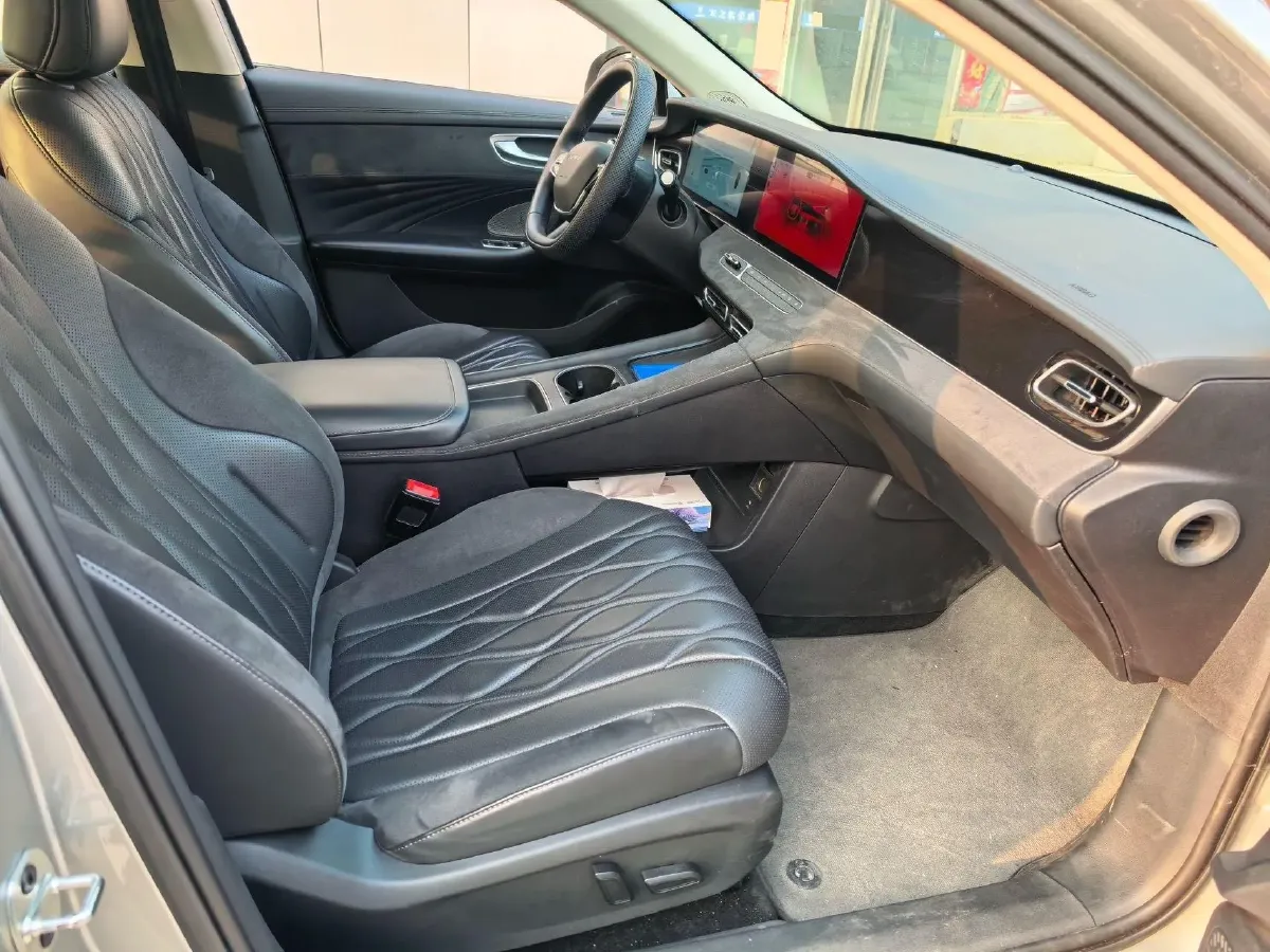 2023 Roewe D7 1.5L 112HP L4 1DHT PHEV 21.4KWH,autocango,china used car exporter,china ev exporter,chinese used car exporter,chinese used ev exporter