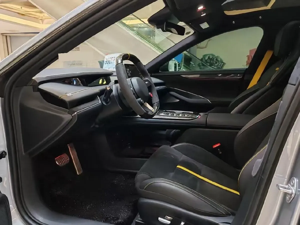 2025 MI SU7 Ultra BEV 93.7KWH,autocango,china used car exporter,china ev exporter,chinese used car exporter,chinese used ev exporter