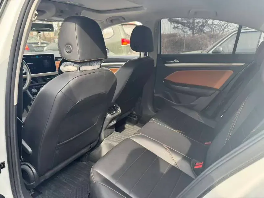 2023 Volkswagen Bora 1.2T 116HP L4 7DCT,autocango,china used car exporter,china ev exporter,chinese used car exporter,chinese used ev exporter