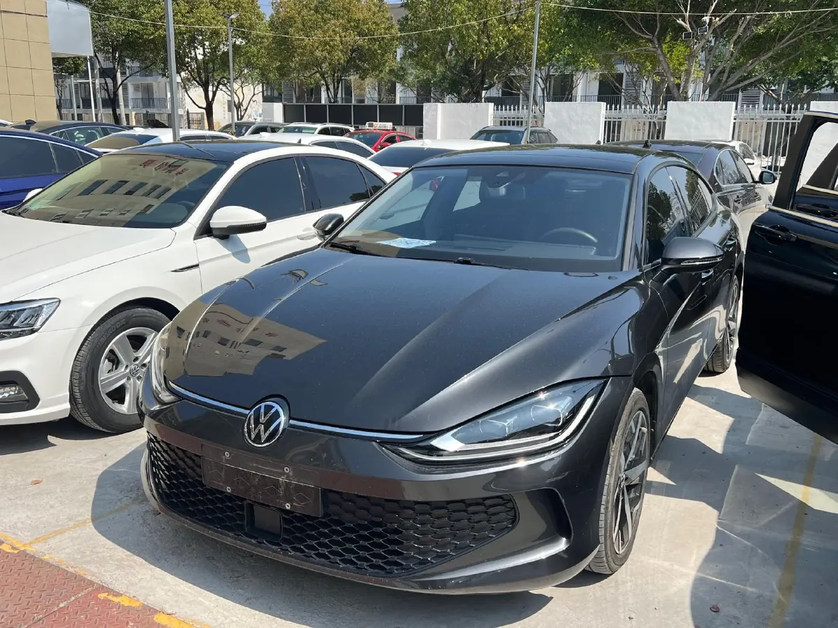 2023 Volkswagen Lamando 1.4T 150HP L4 7DCT,autocango,china used car exporter,china ev exporter,chinese used car exporter,chinese used ev exporter