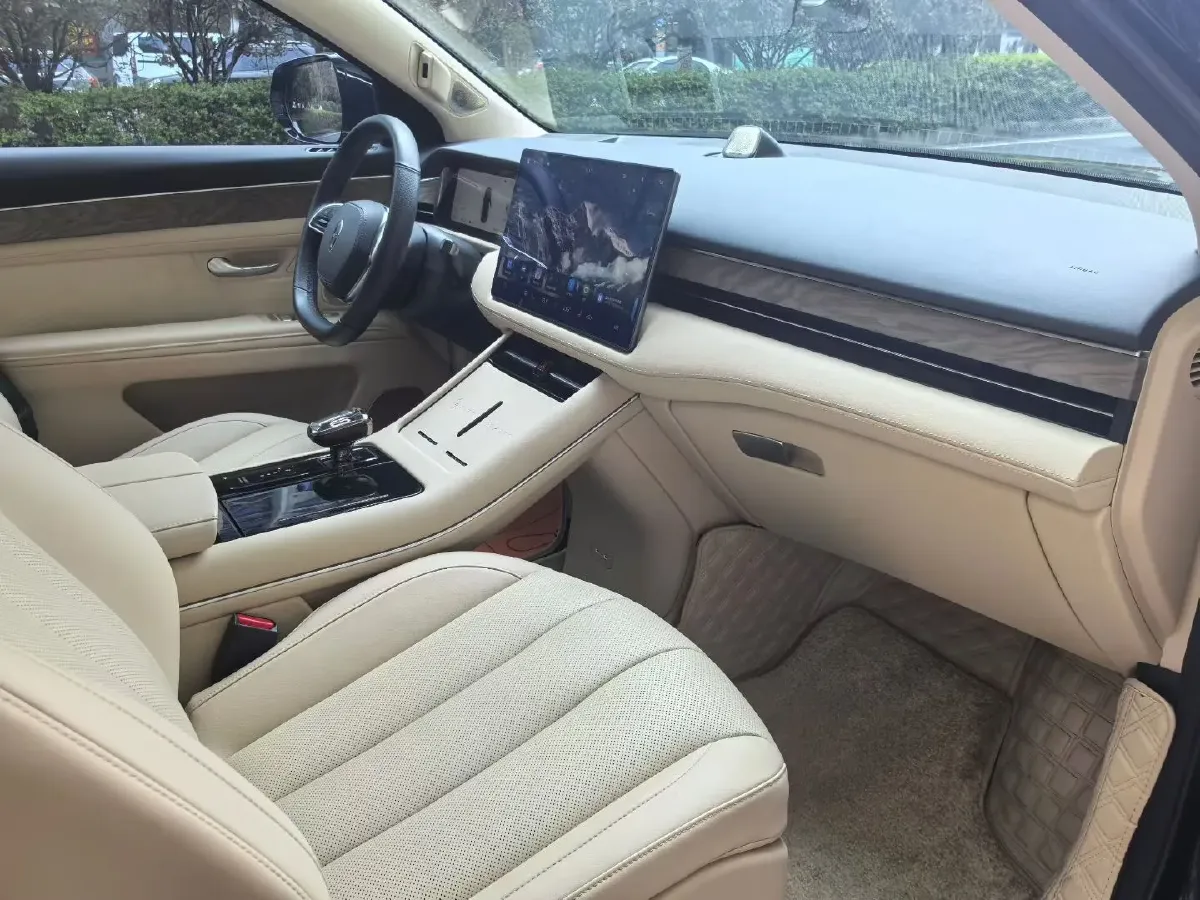 2022 Volvo S60 2.0T 197HP L4 8AT,autocango,china used car exporter,china ev exporter,chinese used car exporter,chinese used ev exporter