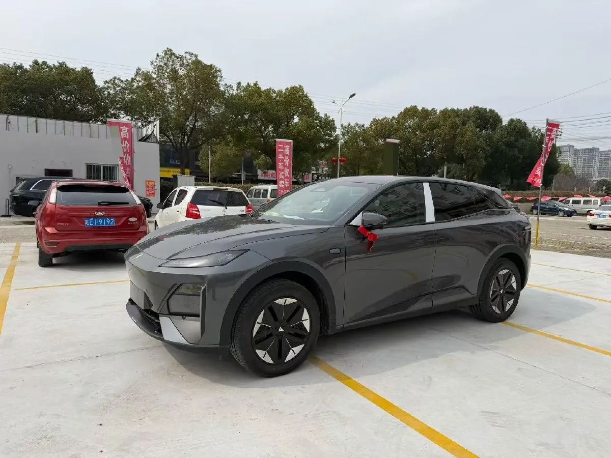 2025 Deepal S07 BEV 68.82KWH,autocango,china used car exporter,china ev exporter,chinese used car exporter,chinese used ev exporter