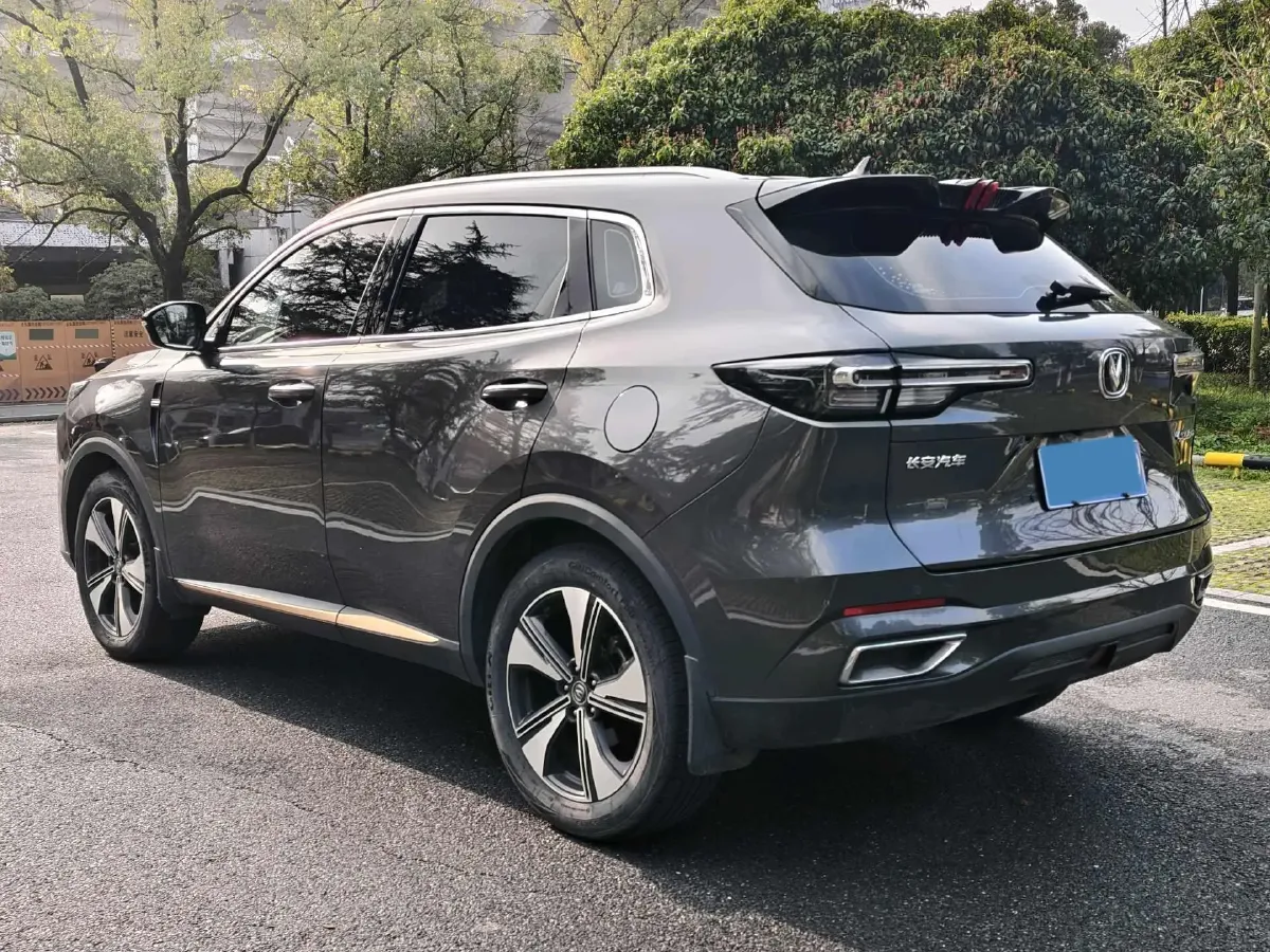 2022 ChangAn CS55 Plus 1.5T 180HP L4 7DCT,autocango,china used car exporter,china ev exporter,chinese used car exporter,chinese used ev exporter