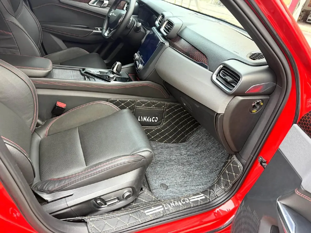 2018 Toyota C-HR 2.0L 171HP L4 CVT,autocango,china used car exporter,china ev exporter,chinese used car exporter,chinese used ev exporter