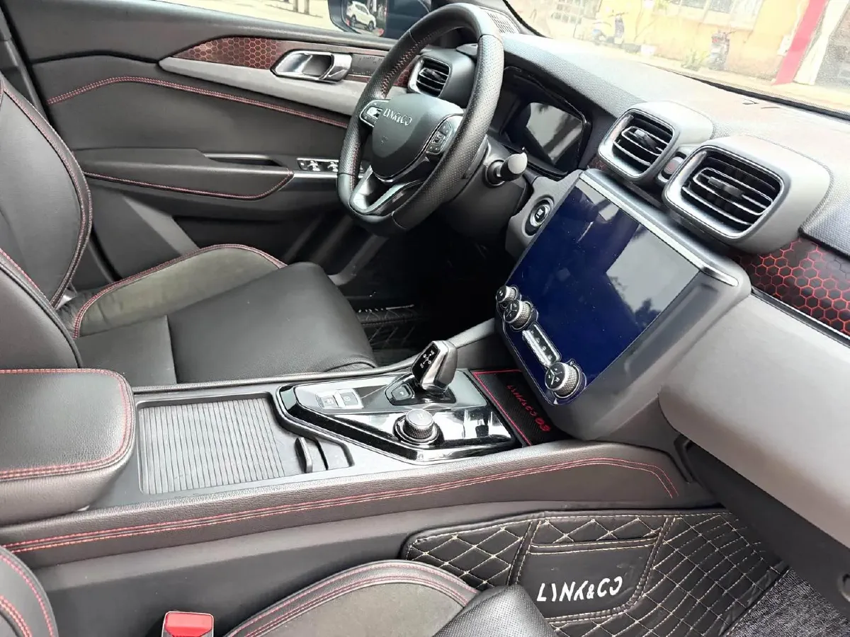 2018 Toyota C-HR 2.0L 171HP L4 CVT,autocango,china used car exporter,china ev exporter,chinese used car exporter,chinese used ev exporter