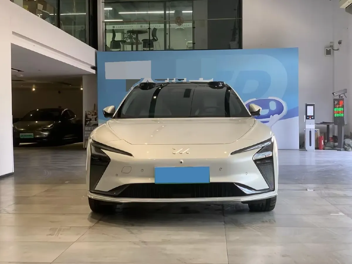 2022 IM L7 BEV 90KWH,autocango,china used car exporter,china ev exporter,chinese used car exporter,chinese used ev exporter