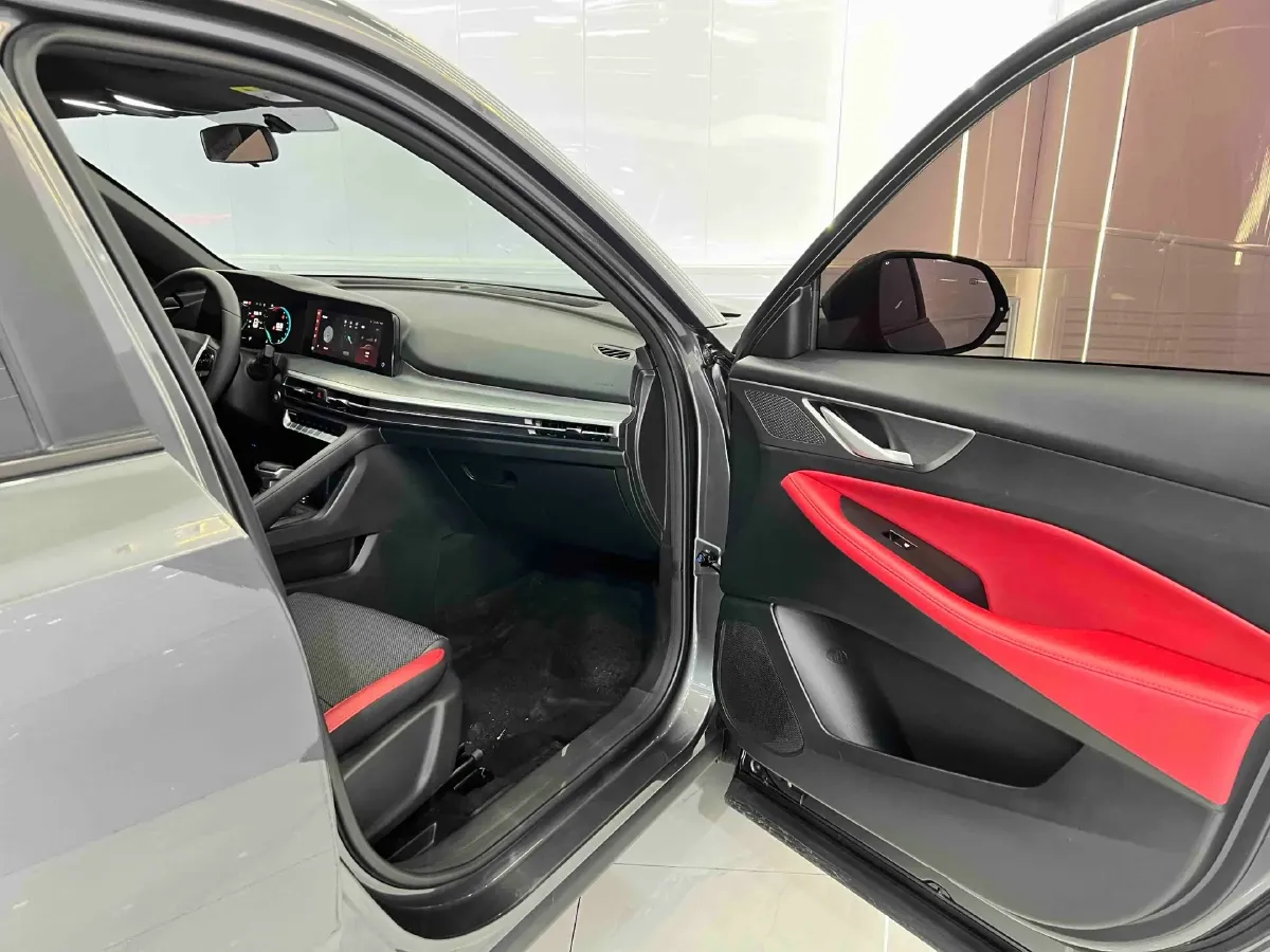 2022 ChangAn CS35 Plus 1.4T 160HP L4 7DCT,autocango,china used car exporter,china ev exporter,chinese used car exporter,chinese used ev exporter