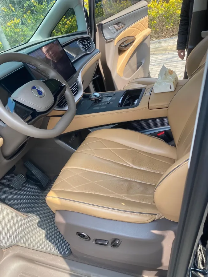 2022 Mercedes-Benz GLC Class 2.0T 197HP L4 9AT,autocango,china used car exporter,china ev exporter,chinese used car exporter,chinese used ev exporter