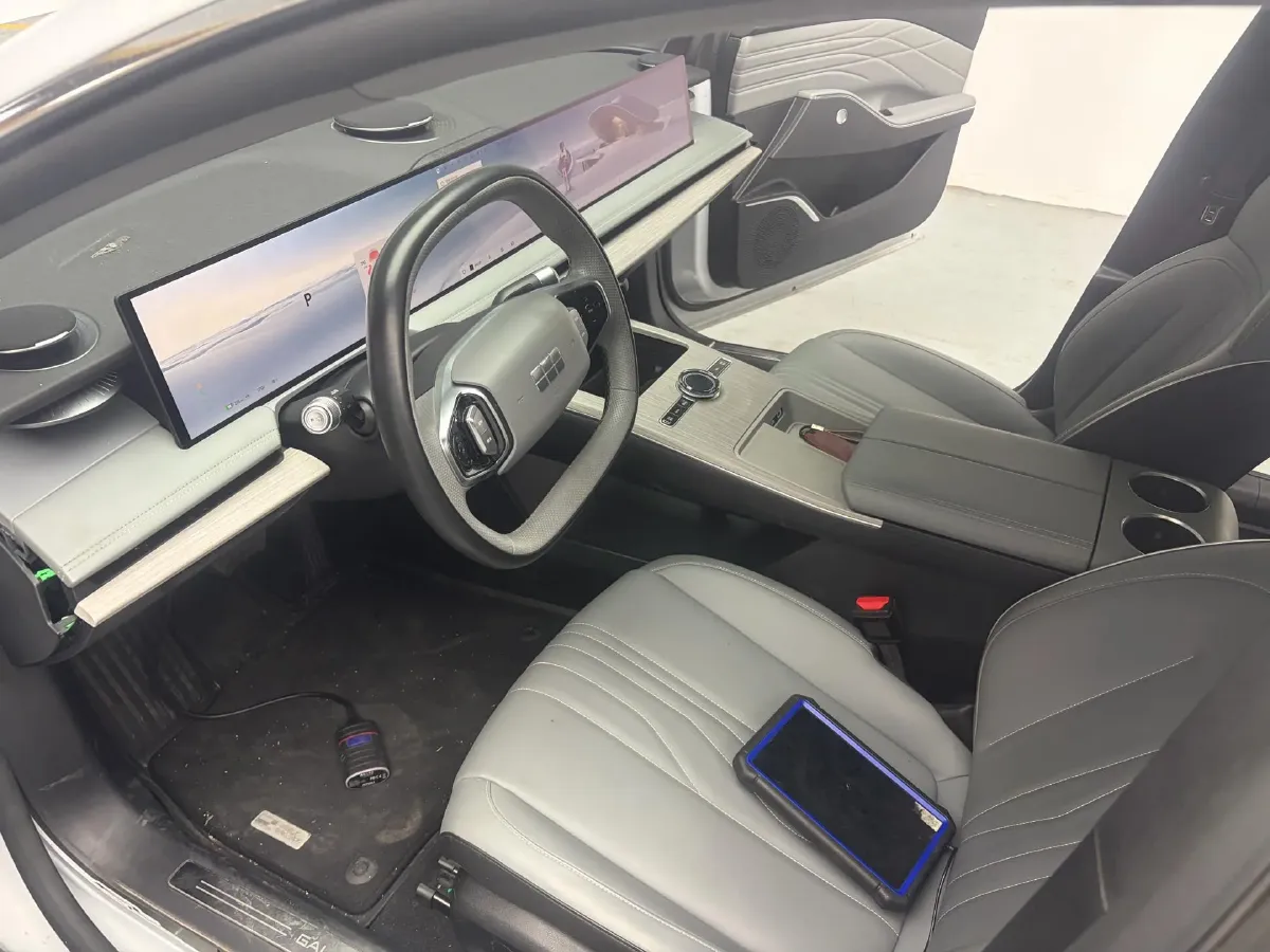 2024 Geely Galaxy E8 BEV 62KWH,autocango,china used car exporter,china ev exporter,chinese used car exporter,chinese used ev exporter