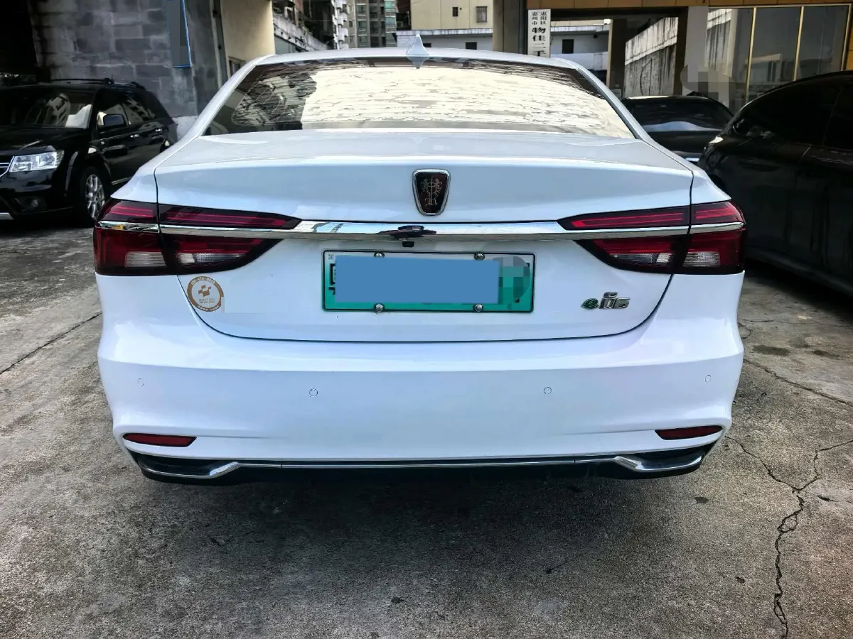 2019 Roewe i6 1.5T 169HP L4 AMT PHEV 9.1KWH,autocango,china used car exporter,china ev exporter,chinese used car exporter,chinese used ev exporter
