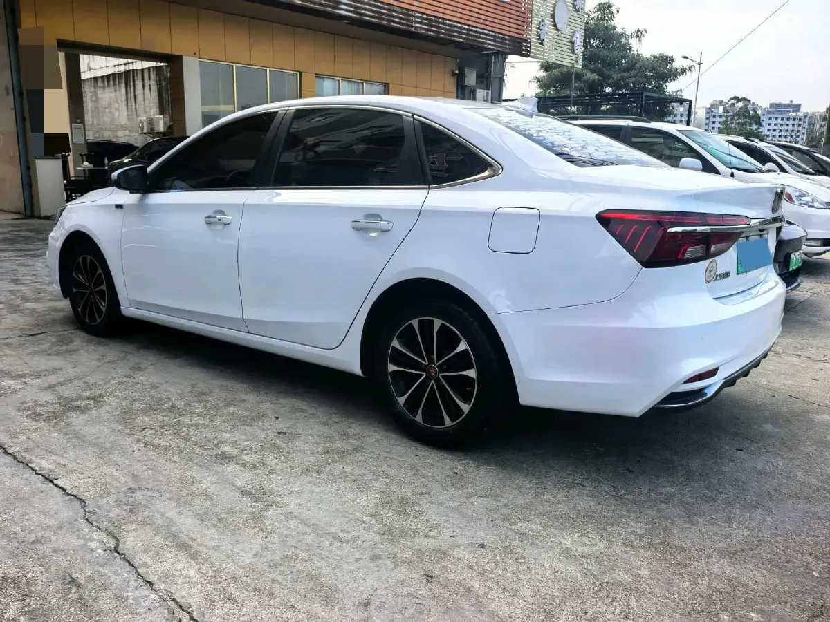 2019 Roewe i6 1.5T 169HP L4 AMT PHEV 9.1KWH,autocango,china used car exporter,china ev exporter,chinese used car exporter,chinese used ev exporter