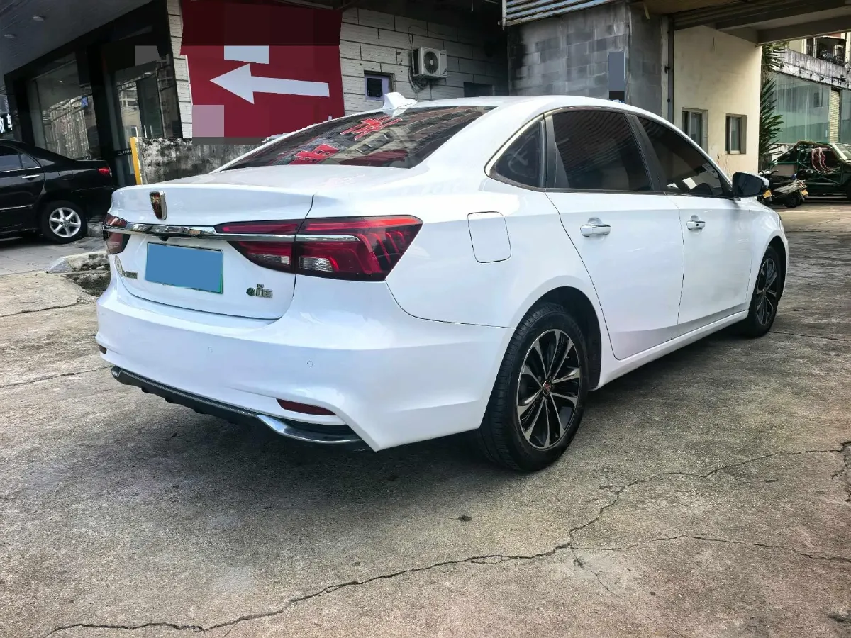 2019 Roewe i6 1.5T 169HP L4 AMT PHEV 9.1KWH,autocango,china used car exporter,china ev exporter,chinese used car exporter,chinese used ev exporter