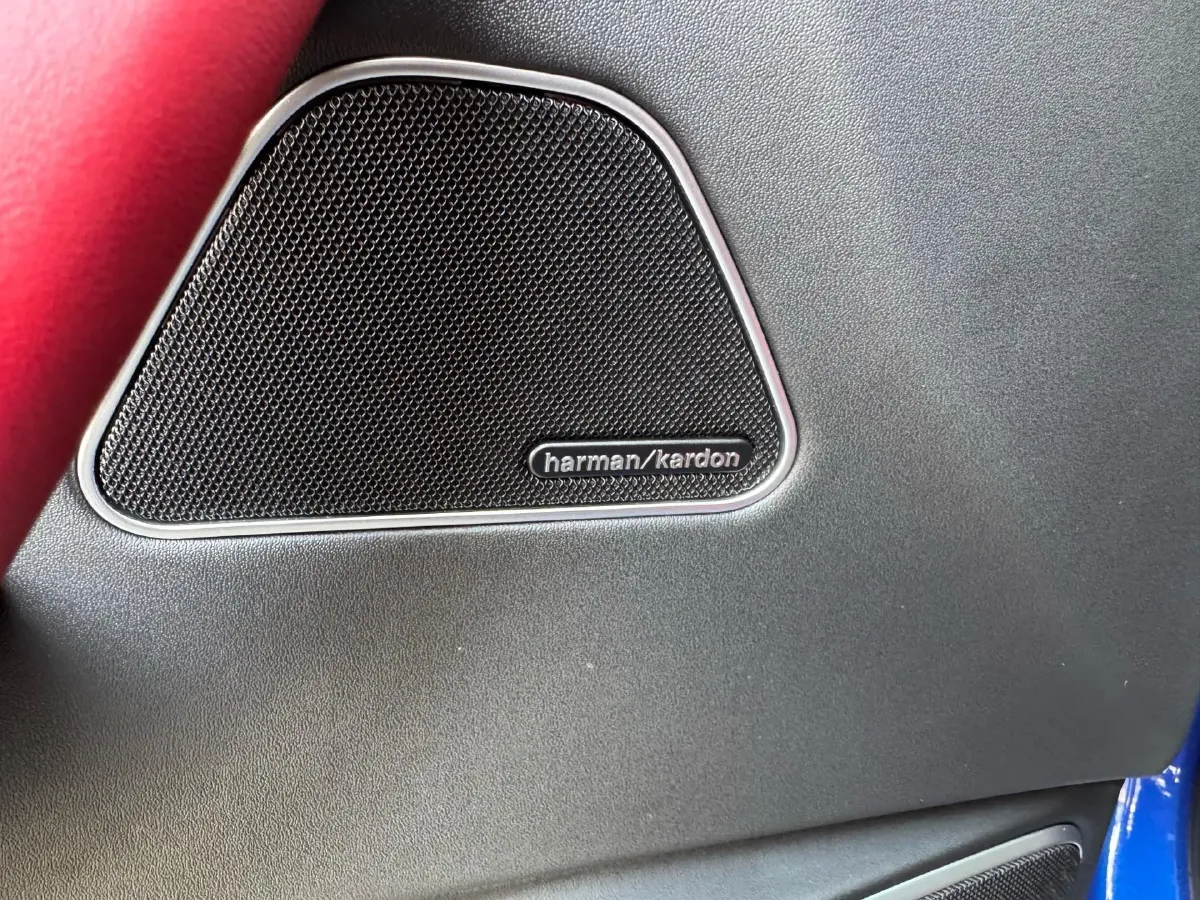 2022 Maserati Levante 2.0T 330HP L4 8AT,autocango,china used car exporter,china ev exporter,chinese used car exporter,chinese used ev exporter