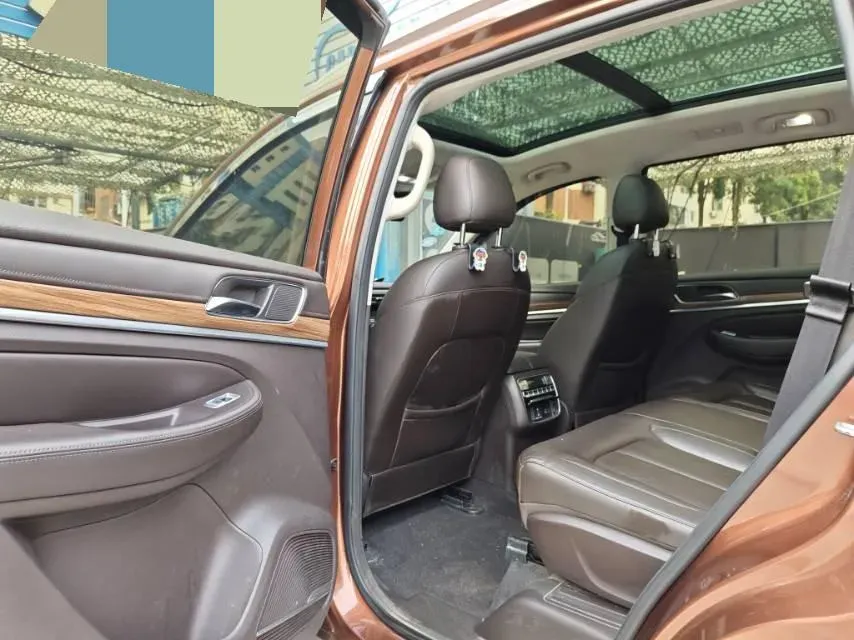 2018 Roewe RX5 2.0T 220HP L4 6DCT,autocango,china used car exporter,china ev exporter,chinese used car exporter,chinese used ev exporter