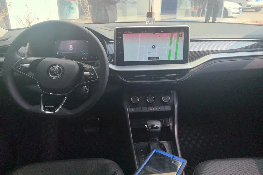 2024 Skoda Kodiak 2.0T 186HP L4 7DCT,autocango,china used car exporter,china ev exporter,chinese used car exporter,chinese used ev exporter